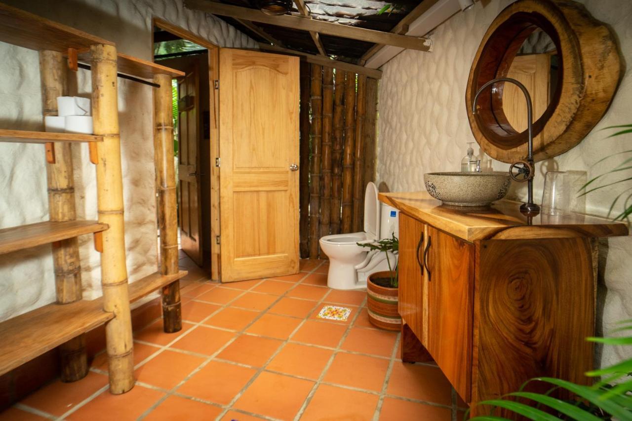 Deluxe Room,1706912409:JPEG